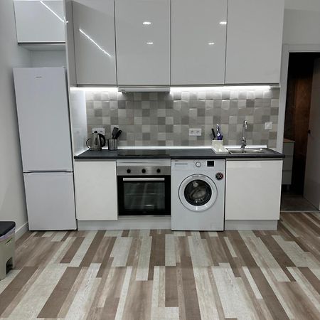 Alojamiento Fantasia Madrid Exterior foto